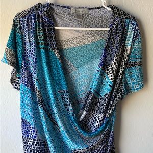 XL Birch Hill wrap top with pebble design